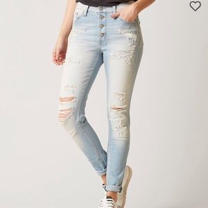KanCan Skinny Jean (size 27)